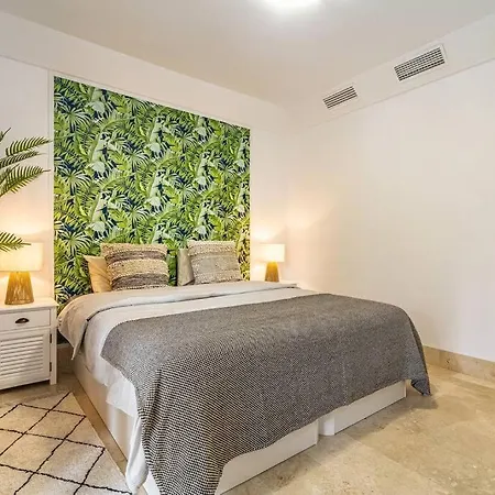 Stunning Tropical Oasis 3br, Pool And Water Views Apartment Sotogrande