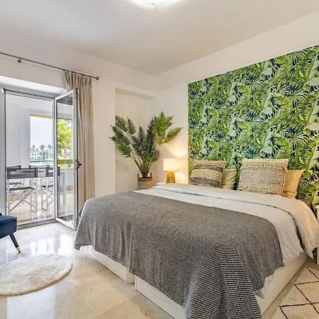 Stunning Tropical Oasis 3br, Pool And Water Views * Sotogrande
